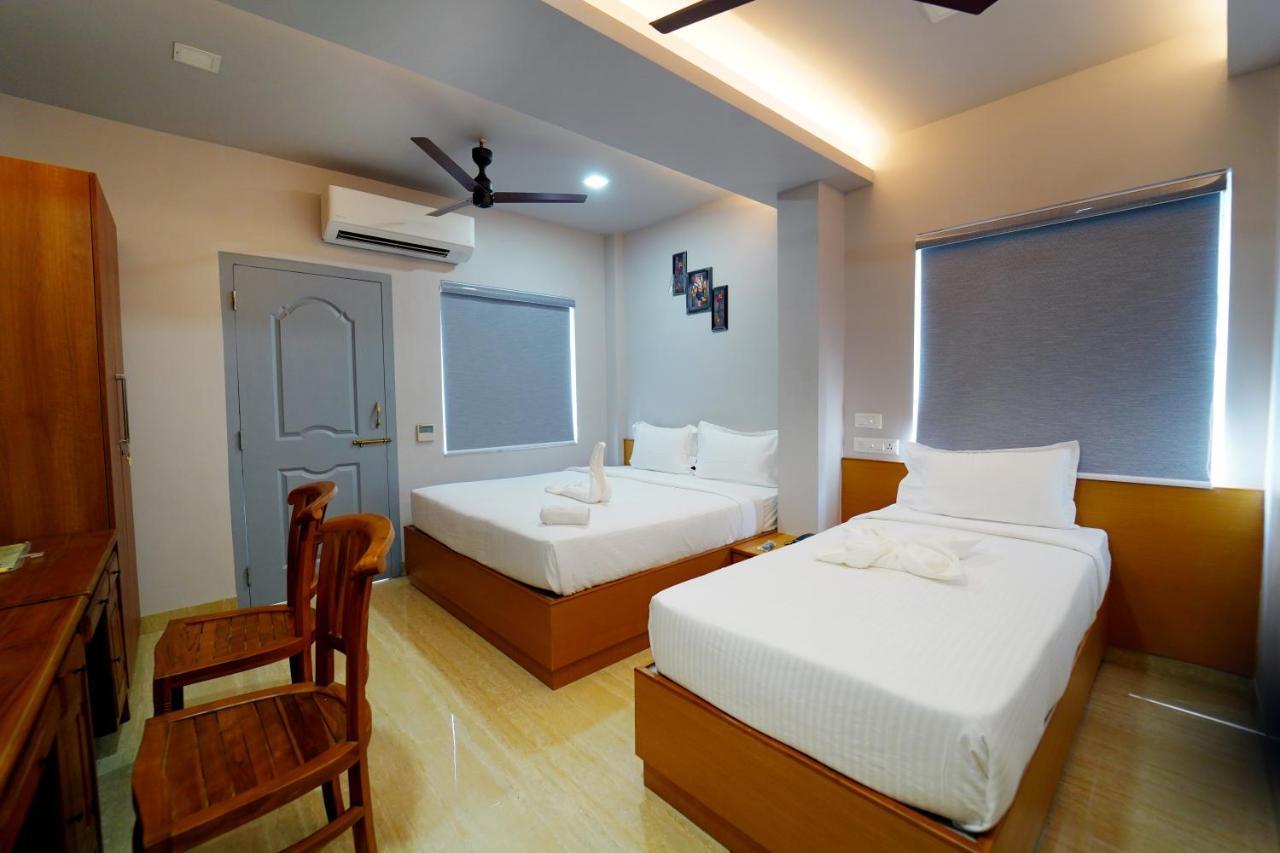 Moshis Nest Hotel Madurai Bagian luar foto